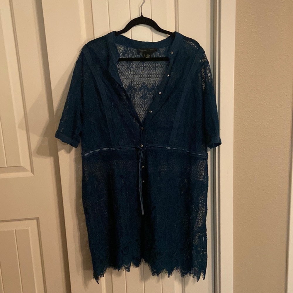 Colleen Lopez blue lace overlay, 1x